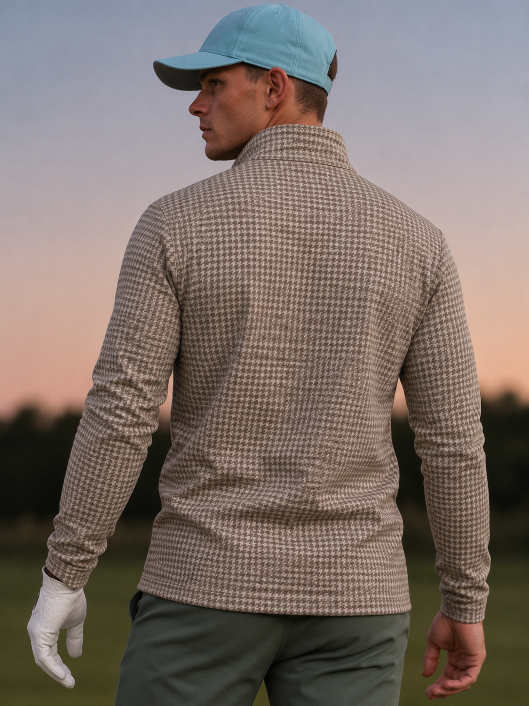 Classic Taupe Houndstooth Print Men's Golf Quarter-Zip Pullover